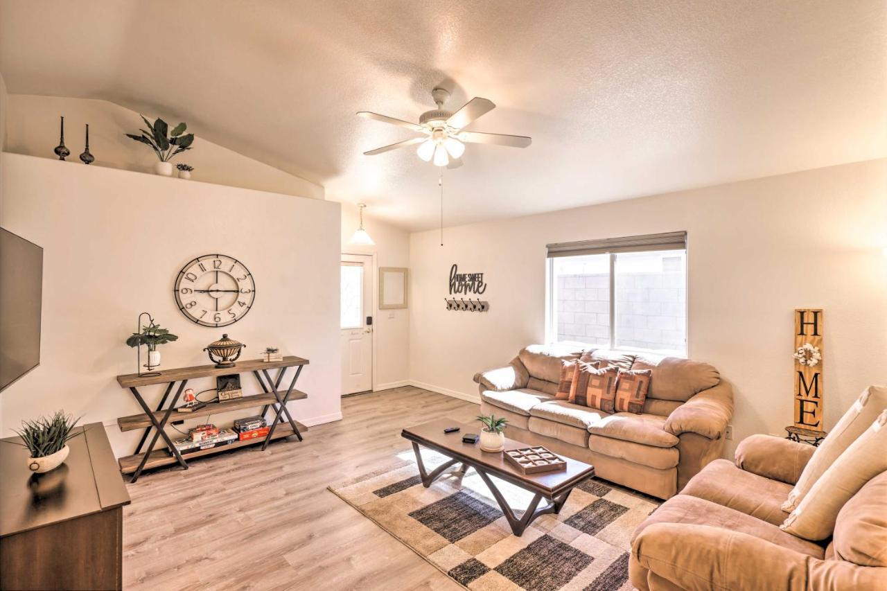 Kid-Friendly Kingman Home Near Parks And Dining Exterior photo